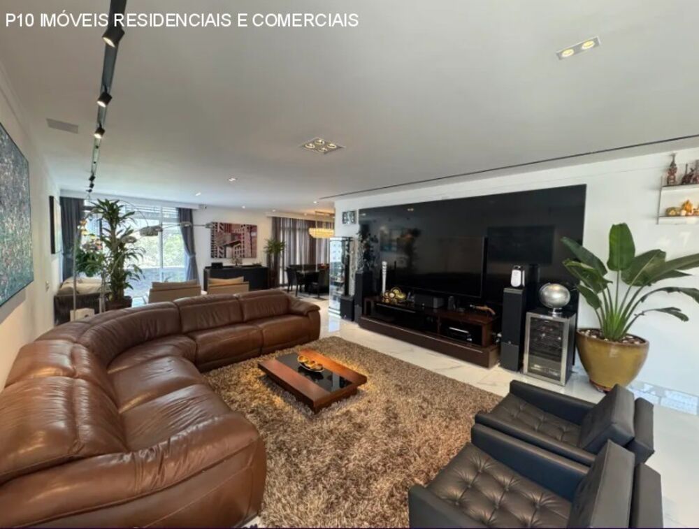 Apartamento, 3 quartos, 300 m² - Foto 1