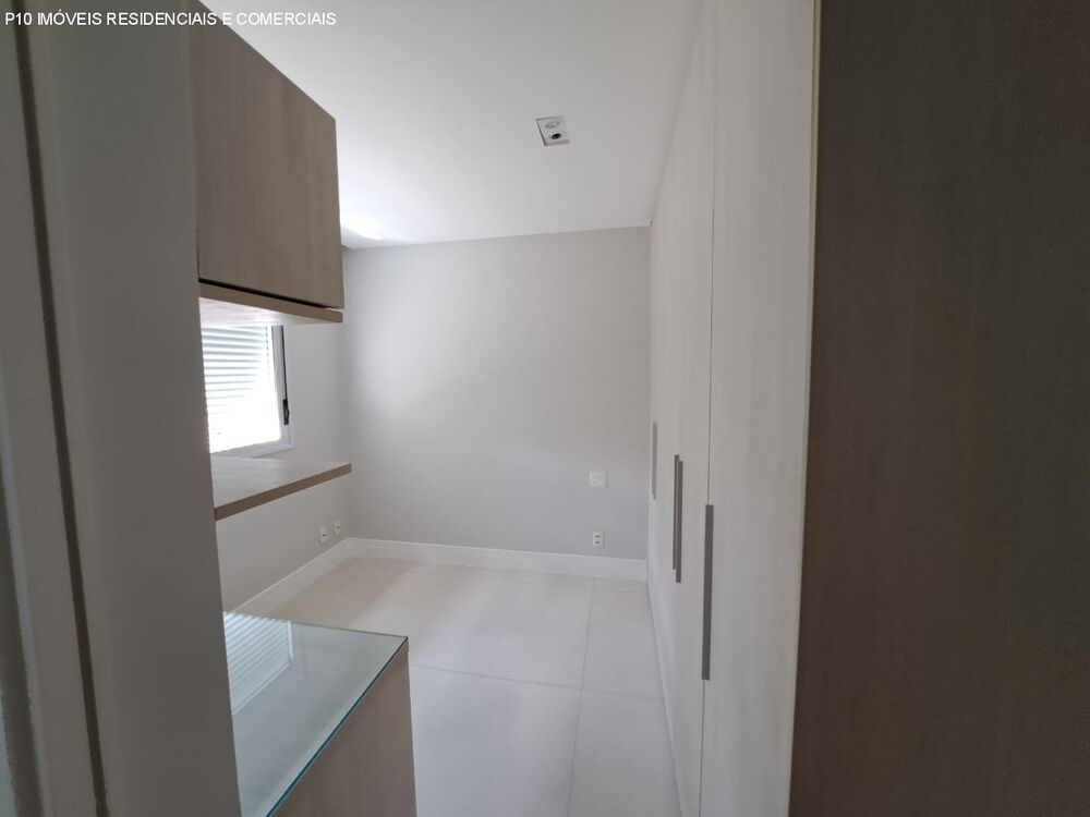 Apartamento à venda com 3 quartos, 168m² - Foto 3
