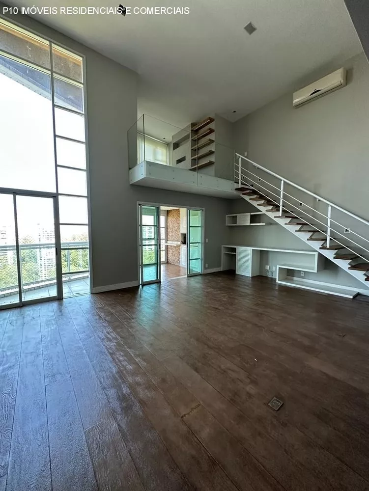 Apartamento à venda com 3 quartos, 210m² - Foto 1