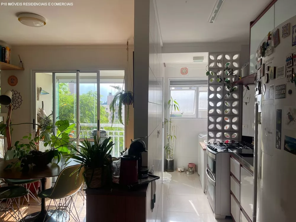 Apartamento à venda com 2 quartos, 72m² - Foto 3