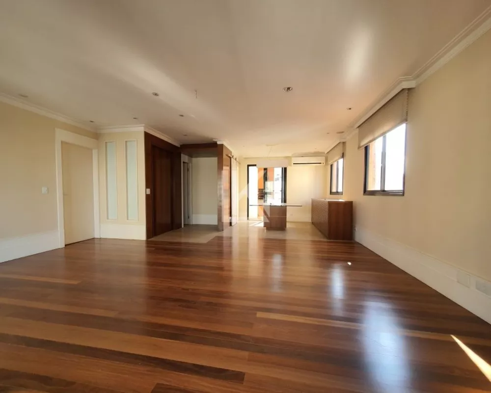 Apartamento à venda com 3 quartos, 168m² - Foto 4