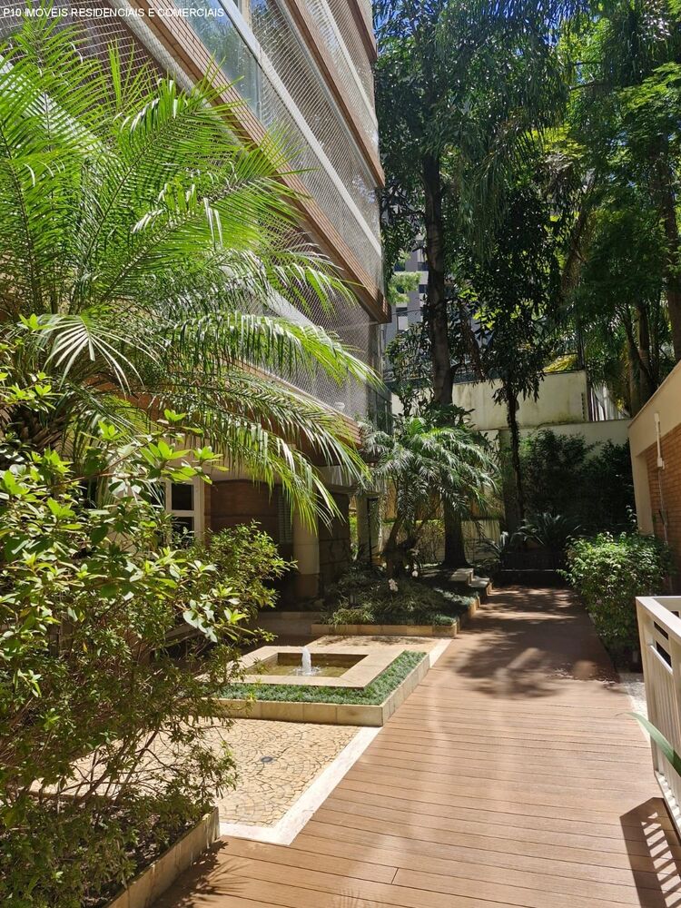 Apartamento à venda com 3 quartos, 132m² - Foto 1