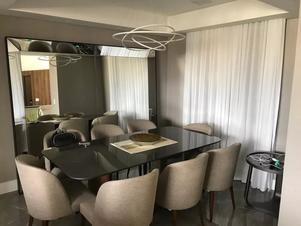 Apartamento à venda com 4 quartos, 156m² - Foto 2