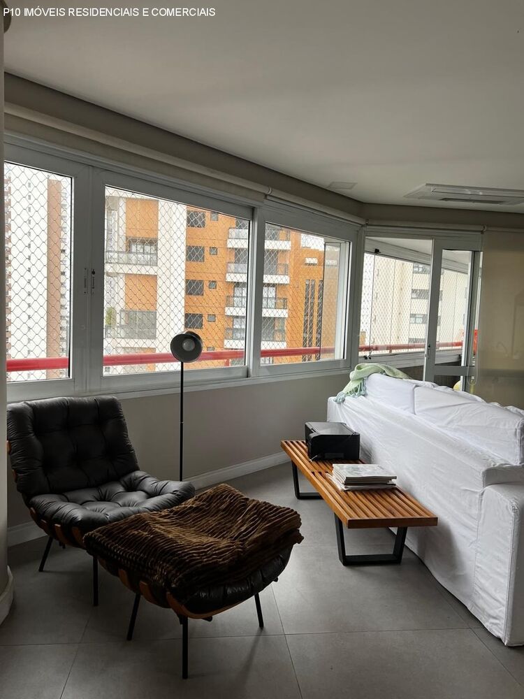 Apartamento, 4 quartos, 210 m² - Foto 1