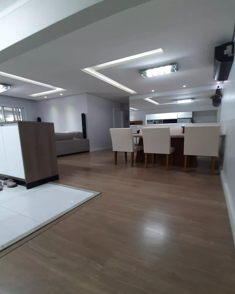 Apartamento à venda com 3 quartos, 96m² - Foto 1