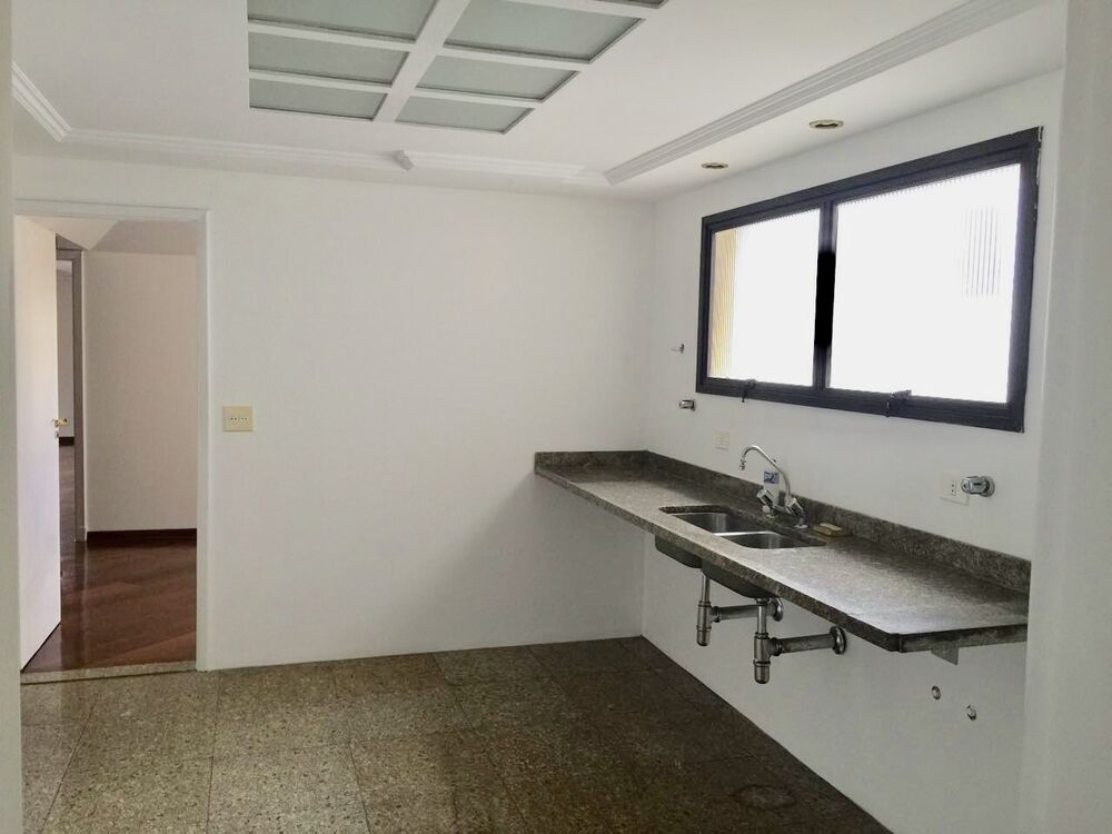 Apartamento à venda com 4 quartos, 370m² - Foto 2
