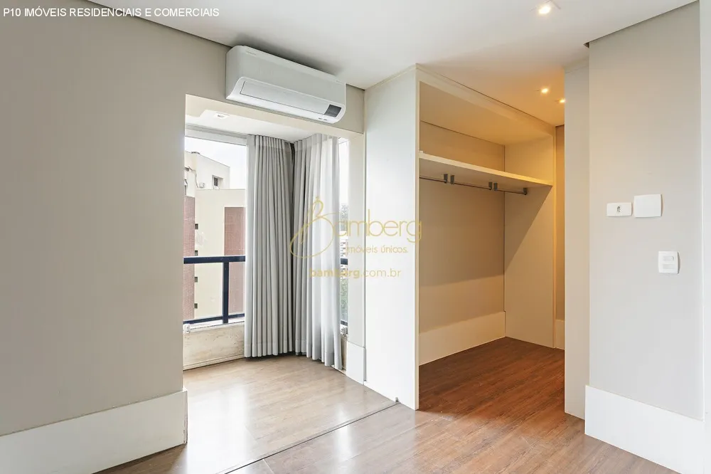 Cobertura, 3 quartos, 221 m² - Foto 4