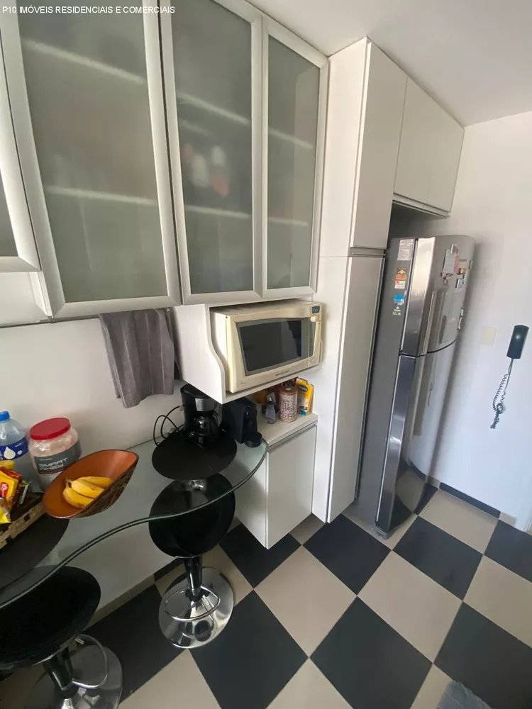 Apartamento à venda com 3 quartos, 75m² - Foto 11