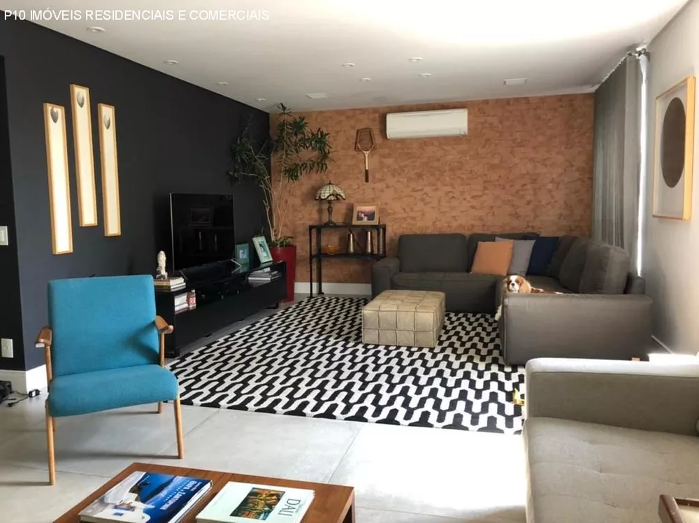 Apartamento à venda com 3 quartos, 210m² - Foto 1