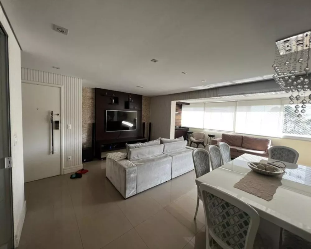 Apartamento à venda com 3 quartos, 172m² - Foto 2