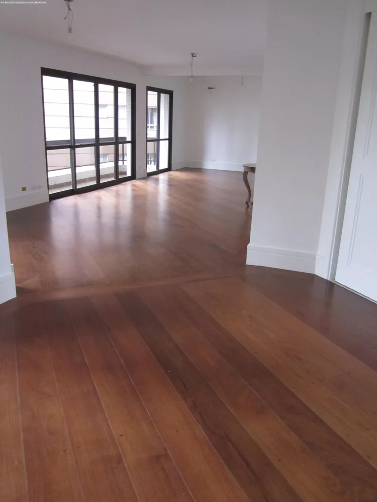 Apartamento à venda com 3 quartos, 319m² - Foto 2