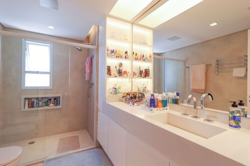 Apartamento, 3 quartos, 238 m² - Foto 1
