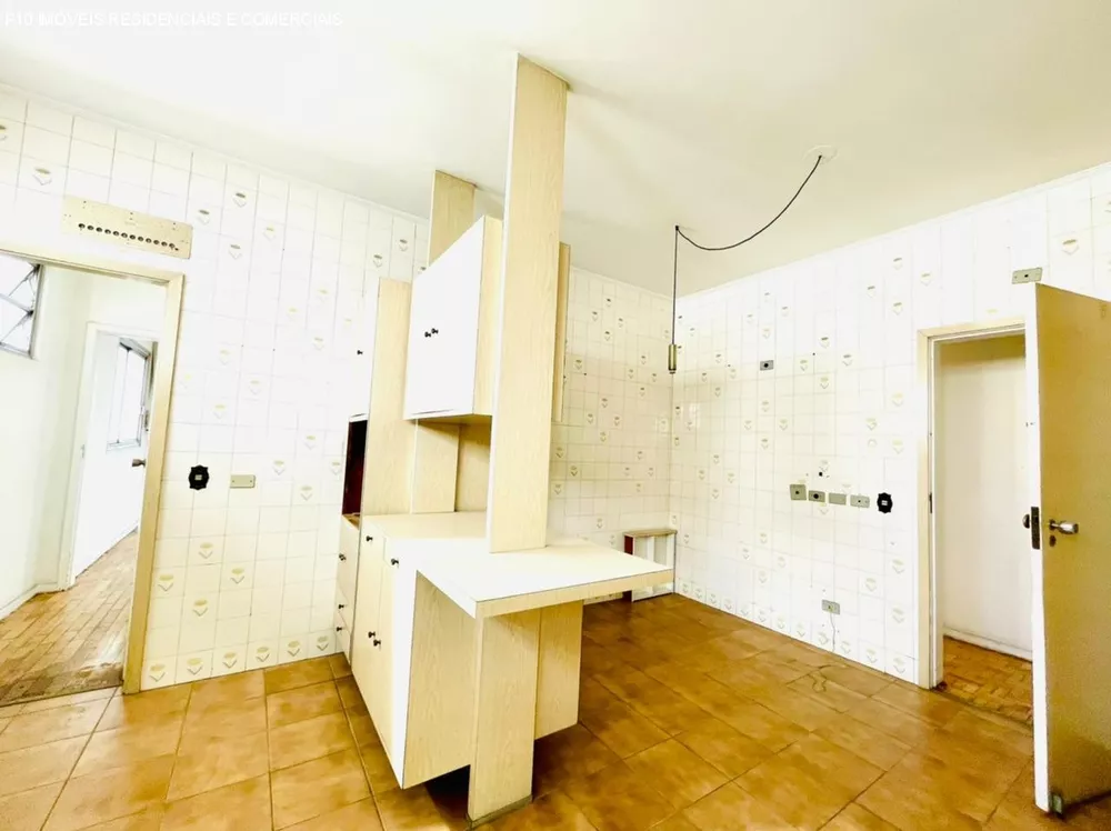 Apartamento à venda com 3 quartos, 300m² - Foto 4