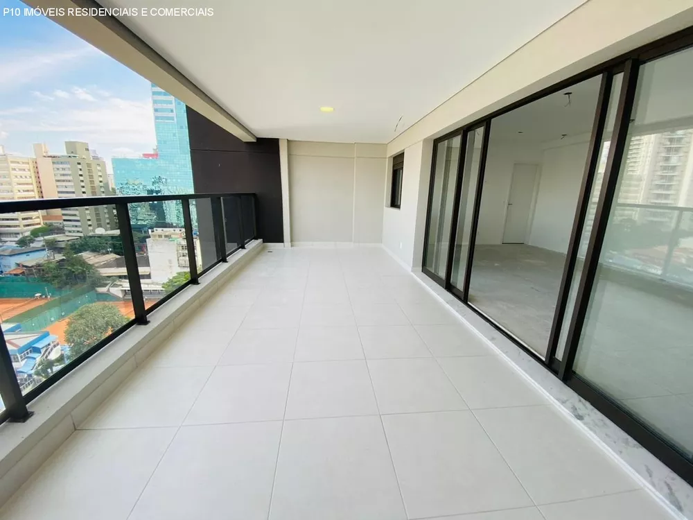 Apartamento à venda com 3 quartos, 158m² - Foto 2