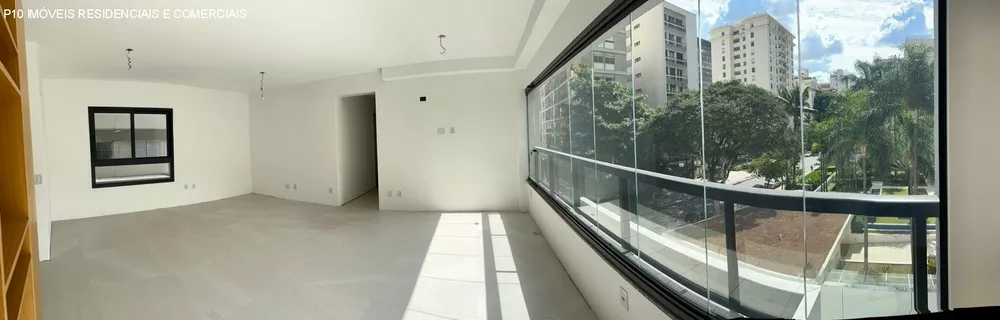 Apartamento à venda com 3 quartos, 105m² - Foto 1