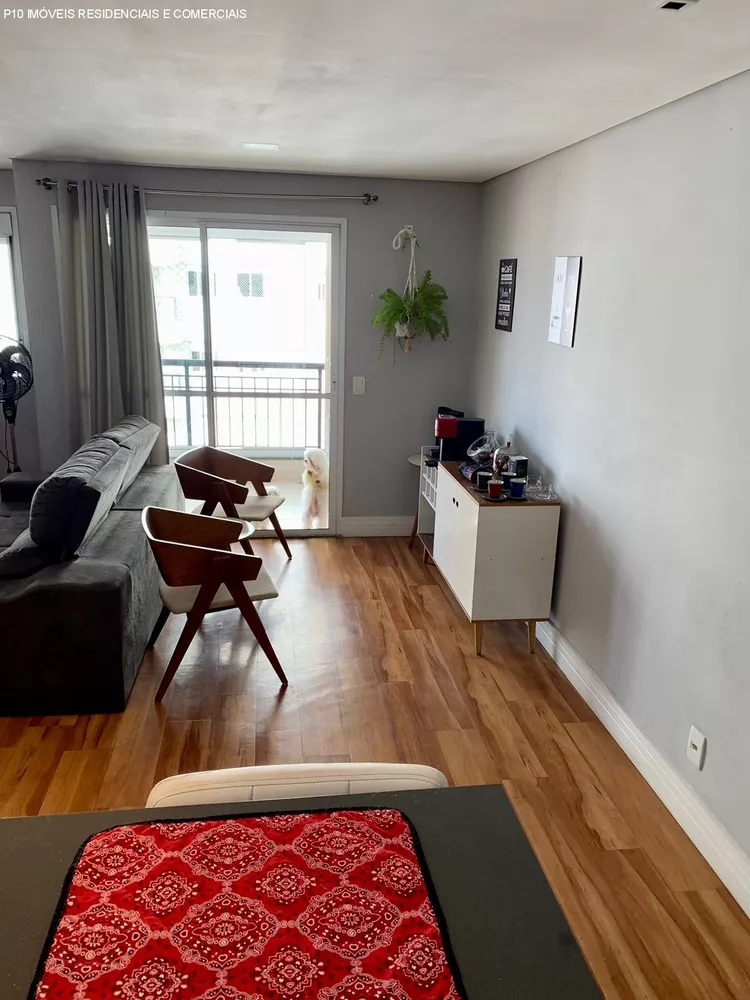 Apartamento à venda com 2 quartos, 70m² - Foto 4