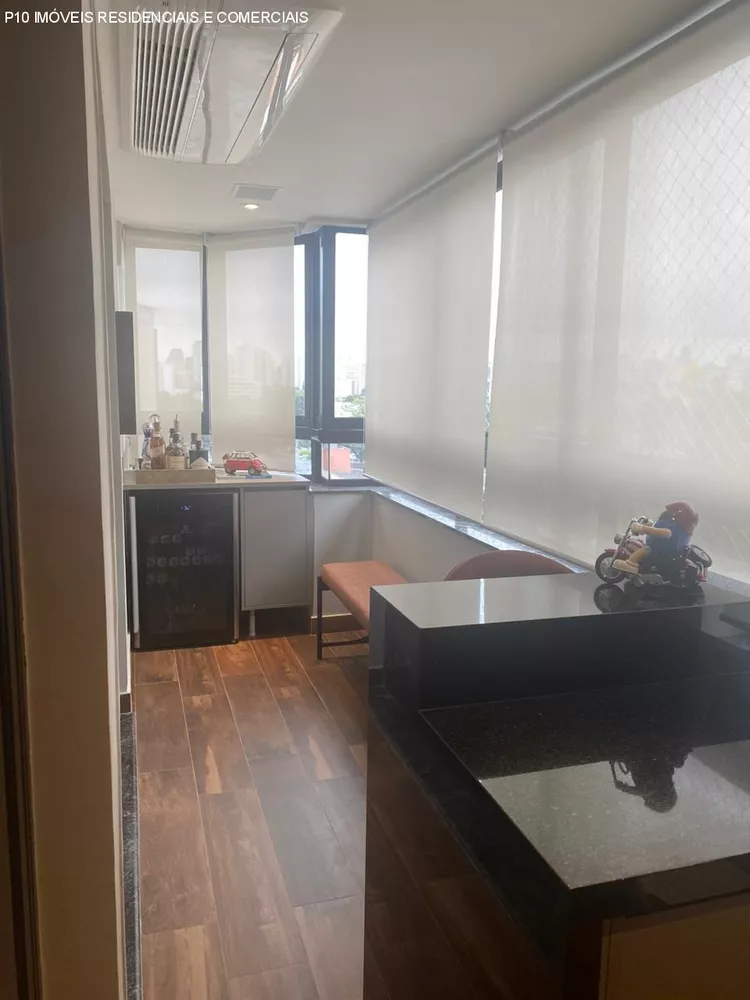 Apartamento à venda com 4 quartos, 250m² - Foto 21