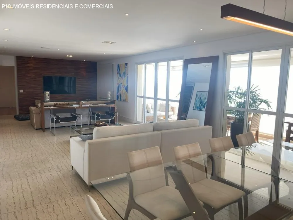 Apartamento, 3 quartos, 223 m² - Foto 1