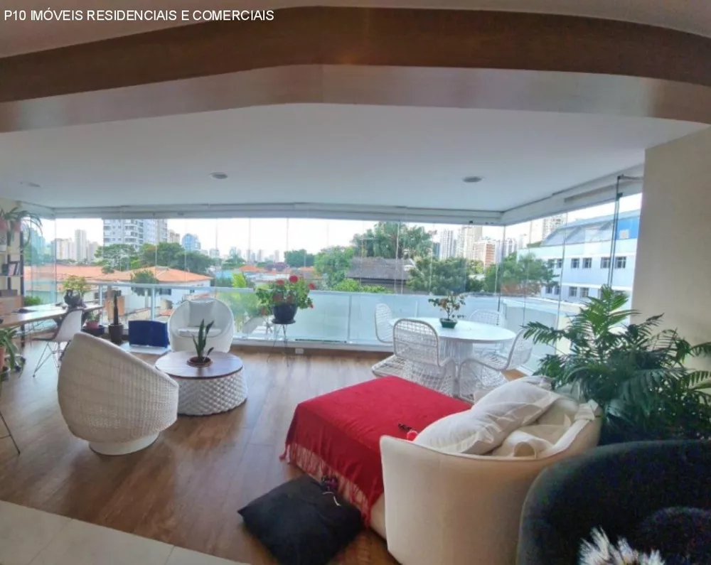 Apartamento à venda com 4 quartos, 225m² - Foto 2