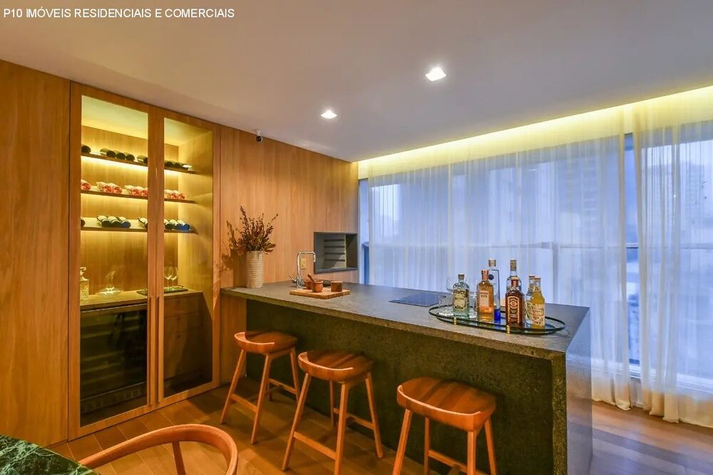 Apartamento à venda com 3 quartos, 213m² - Foto 5