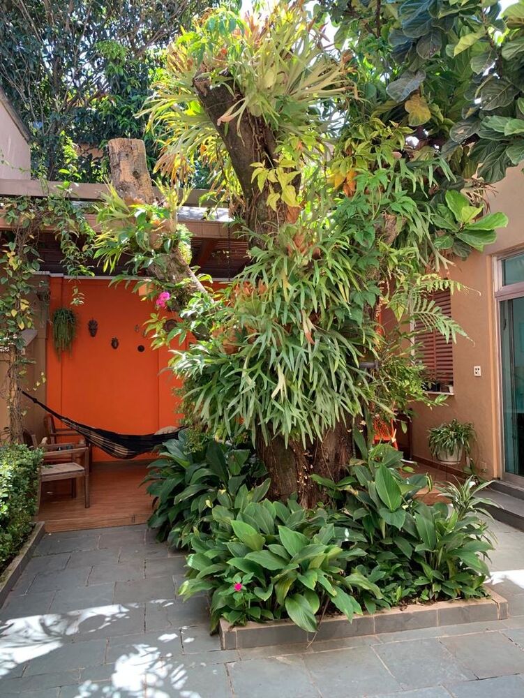 Sobrado, 3 quartos, 346 m² - Foto 1