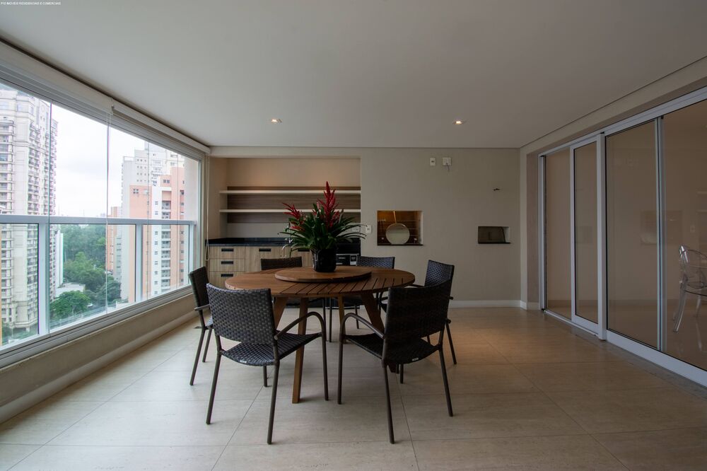 Apartamento, 3 quartos, 335 m² - Foto 2