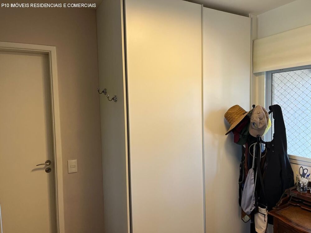 Apartamento, 3 quartos, 140 m² - Foto 2