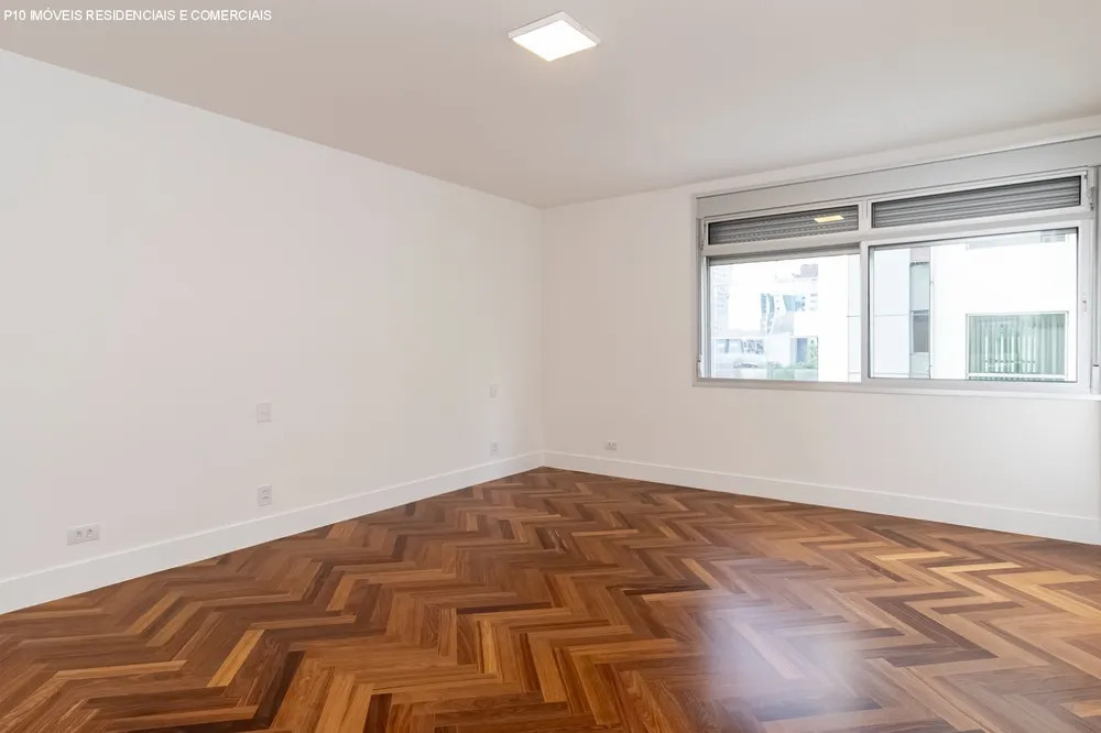 Apartamento, 3 quartos, 240 m² - Foto 1