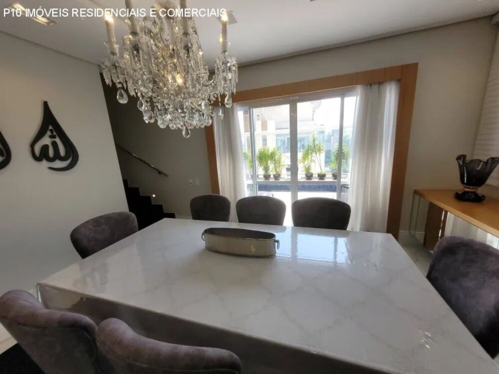 Cobertura à venda com 4 quartos, 300m² - Foto 13