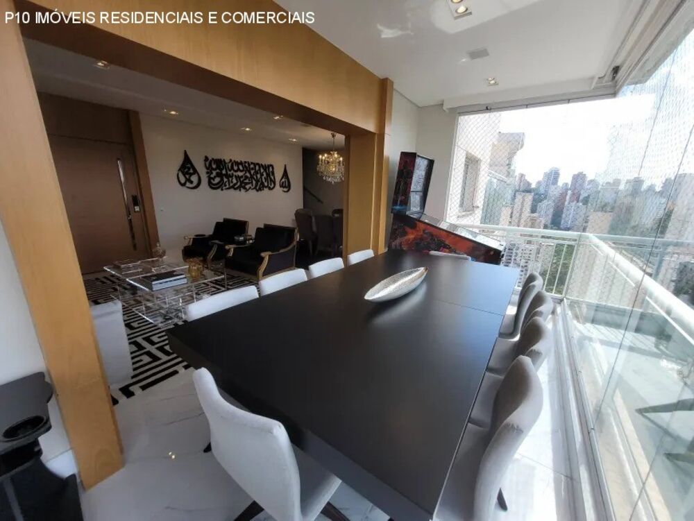 Cobertura à venda com 4 quartos, 300m² - Foto 4