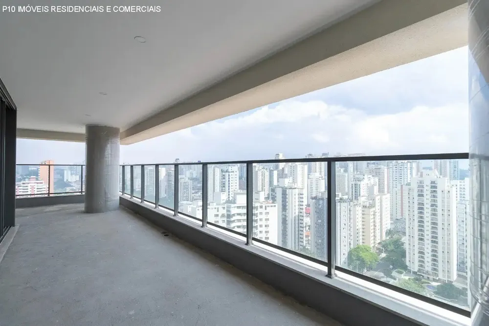 Apartamento, 3 quartos, 211 m² - Foto 1
