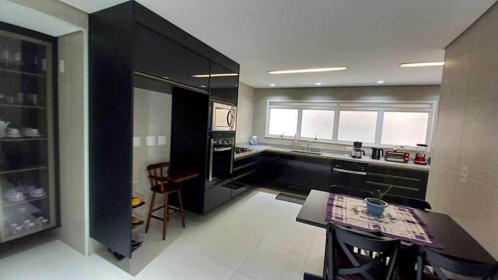 Apartamento, 4 quartos, 238 m² - Foto 1