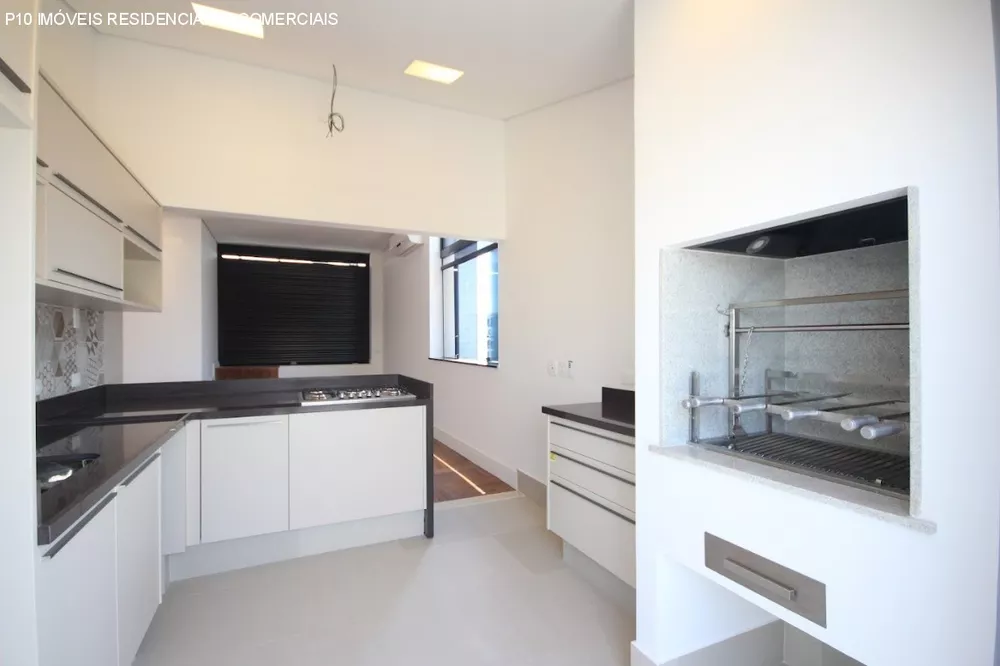 Cobertura à venda com 3 quartos, 314m² - Foto 2