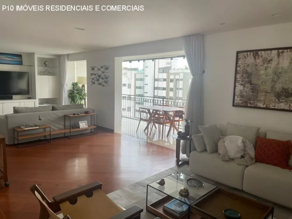 Apartamento à venda com 3 quartos, 200m² - Foto 8