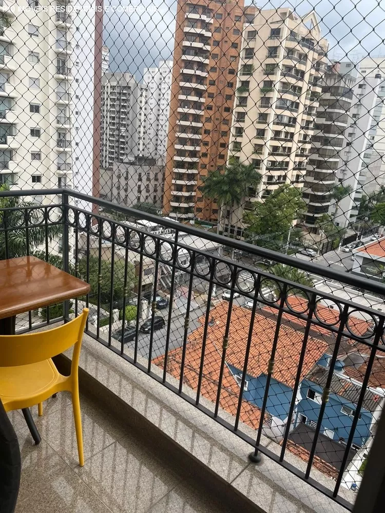 Apartamento à venda com 3 quartos, 200m² - Foto 2