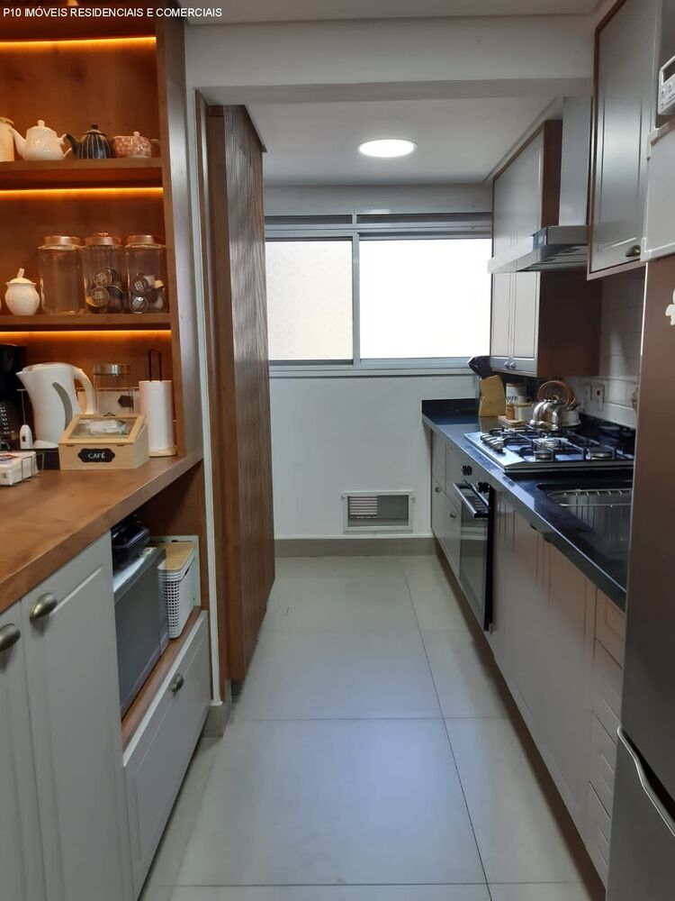 Apartamento à venda com 3 quartos, 96m² - Foto 1