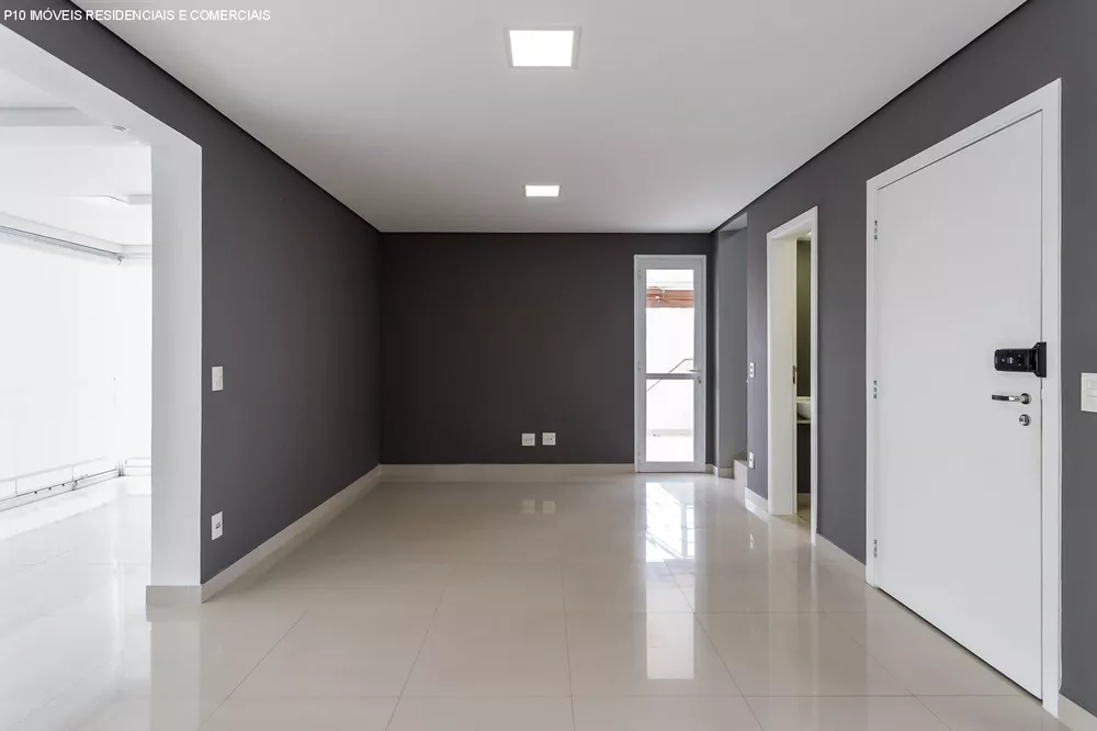 Cobertura à venda com 4 quartos, 230m² - Foto 3