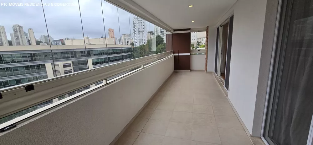 Apartamento à venda com 4 quartos, 261m² - Foto 2