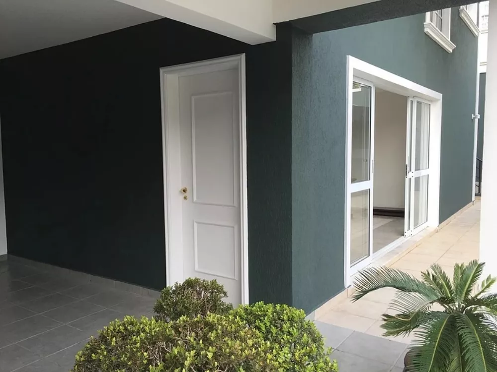 Casa de Condomínio à venda com 3 quartos, 400m² - Foto 2