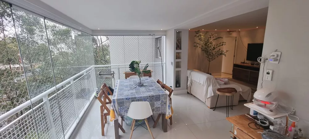 Apartamento à venda com 3 quartos, 109m² - Foto 1