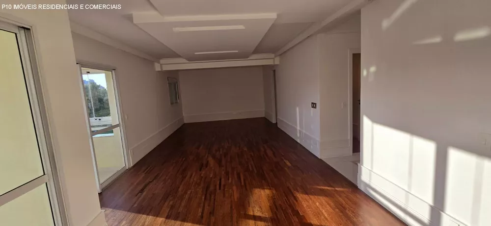 Apartamento à venda com 3 quartos, 177m² - Foto 3