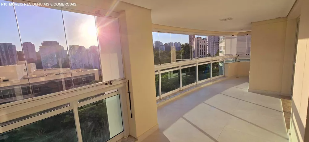 Apartamento à venda com 3 quartos, 177m² - Foto 4