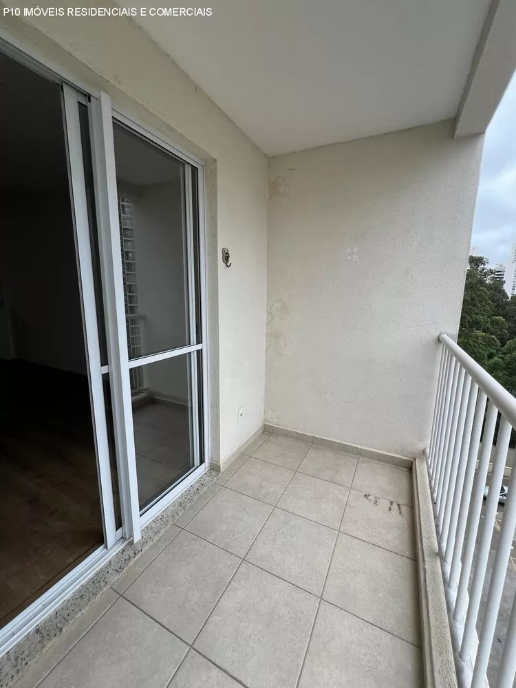 Apartamento à venda com 3 quartos, 68m² - Foto 2