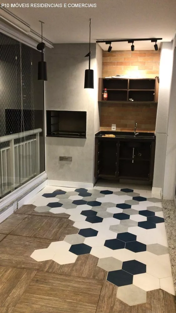 Apartamento à venda com 3 quartos, 128m² - Foto 2