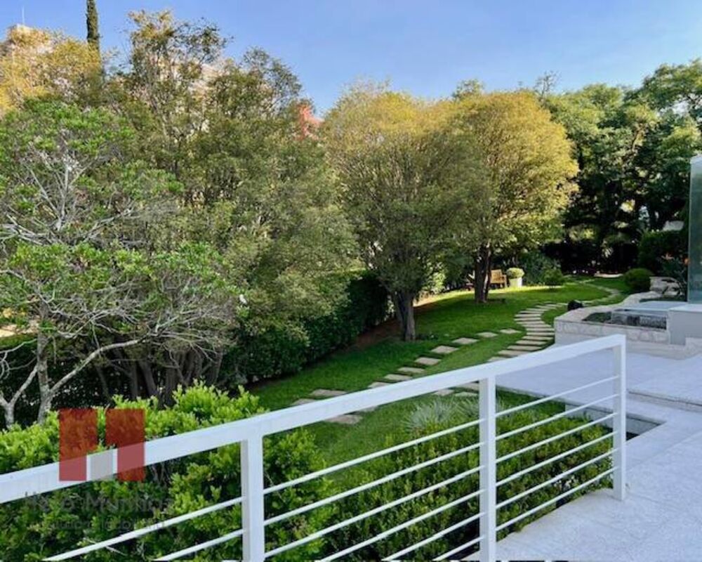 Casa, 5 quartos, 1000 m² - Foto 1
