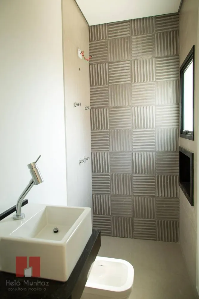 Casa, 4 quartos, 525 m² - Foto 1