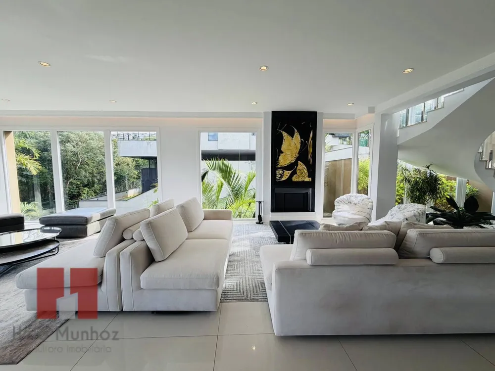 Casa, 3 quartos, 590 m² - Foto 1