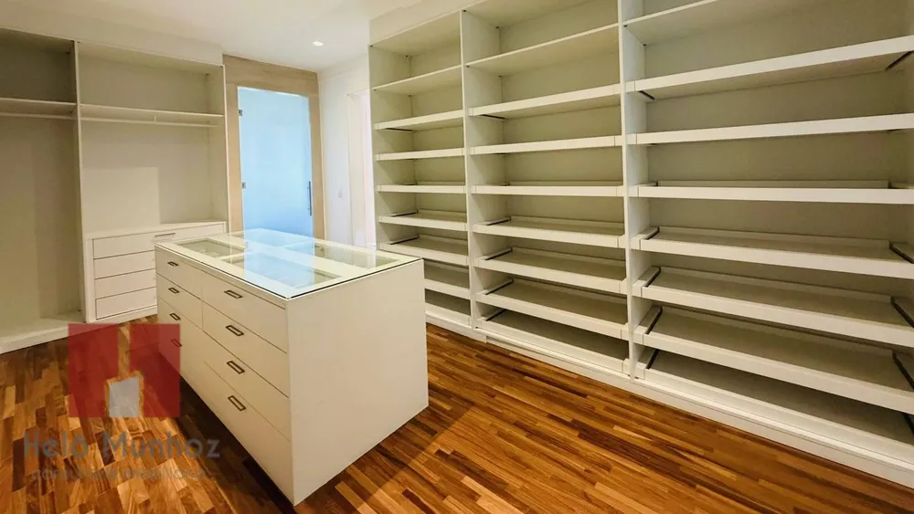 Casa, 3 quartos, 590 m² - Foto 2