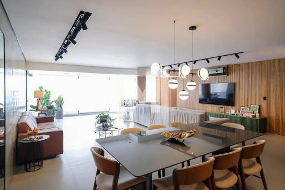 Apartamento, 3 quartos, 200 m² - Foto 1