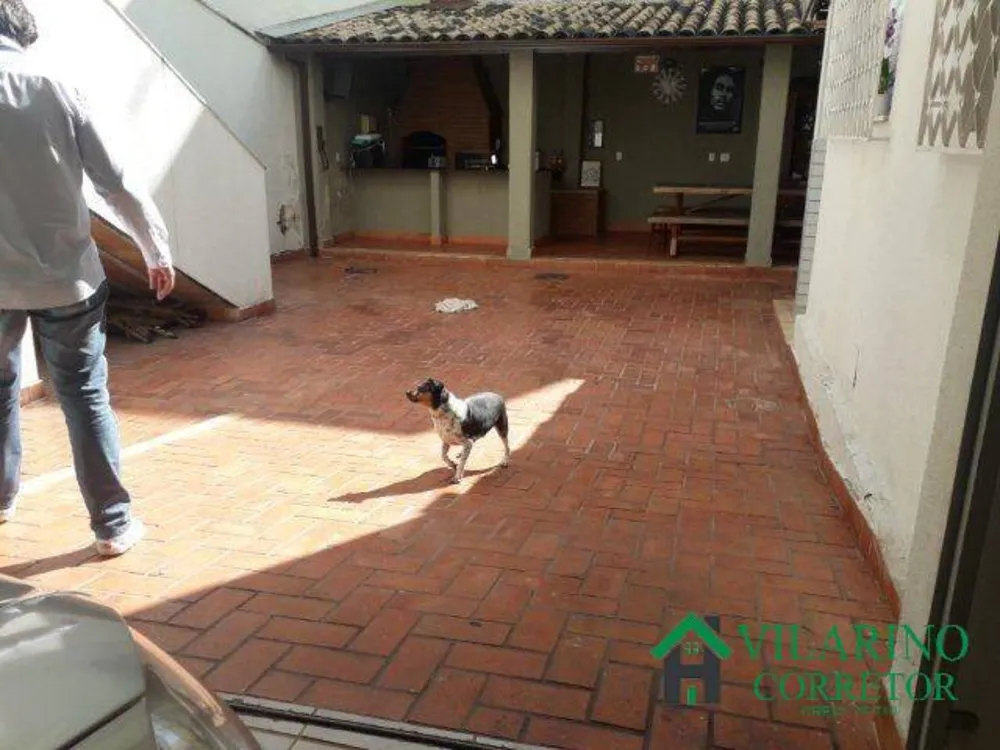 Casa, 7 quartos, 240 m² - Foto 9